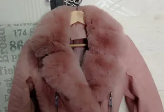Chaqueta rosa con pelo