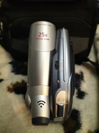 Canon DC100 DVD Camcorder