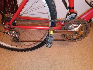 Bicicleta de Montaña Roja