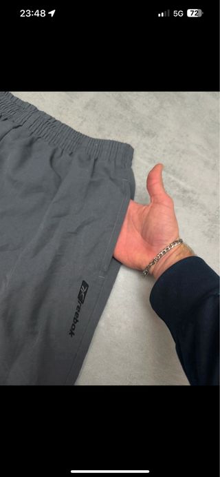 Pantalón de chándal gris talla S