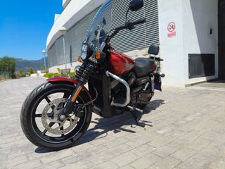 Harley Davidson Roja 750