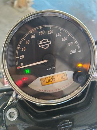 Harley Davidson Roja 750