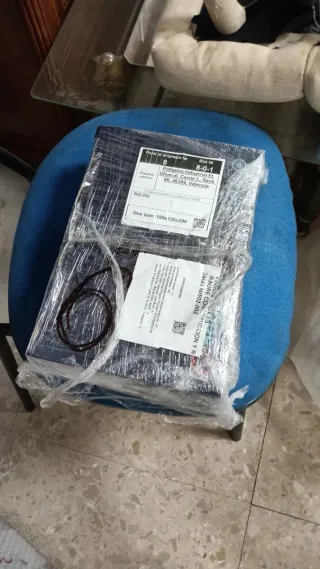 Balconera persiana Eléctrica  + Puerta