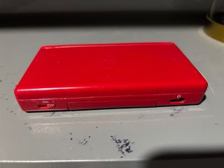 Nintendo DS Lite Roja (sin cargador)