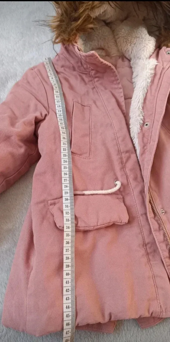 Chaqueta abrigo rosa con capucha 110