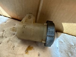 Botella líquido frenos Yamaha Blaster 200