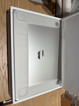 MacBook Air 13 M4 16GB RAM 512GB SSD