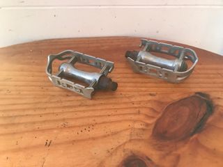 Pedales de bicicleta plateados de Calidad