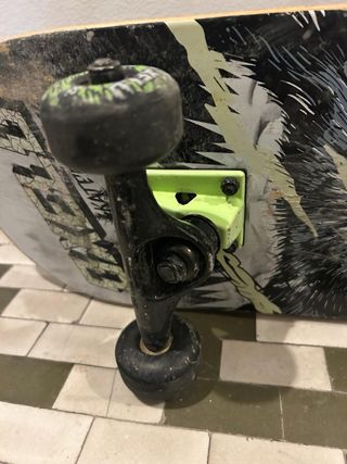 Monopatin skate board diseño lobo