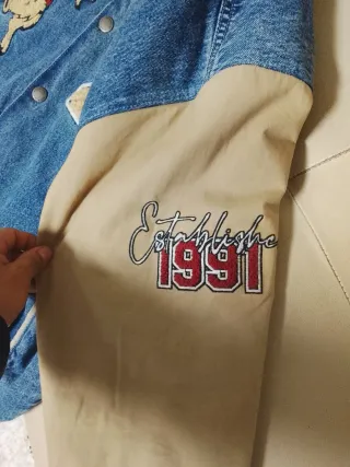 Chaqueta vaquera Pull&Bear beige y azul