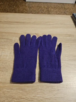 2 pares guantes lana marrones y morados