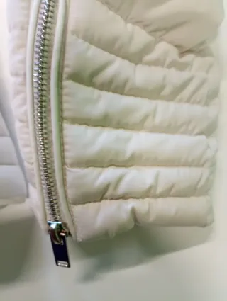 Chaqueta acolchada beige