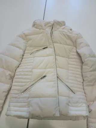 Chaqueta acolchada beige