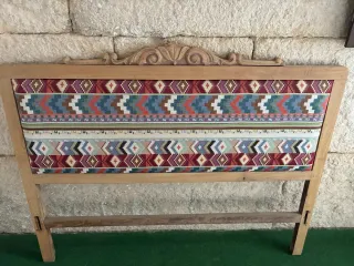 Cabecero de madera y tela tapizado