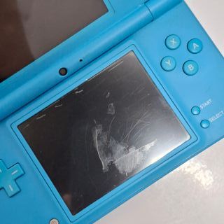 Nintendo DSi Azzurro + Caricatore