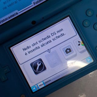 Nintendo DSi Azzurro + Caricatore