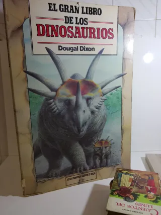 El gran libro de los dinosaurios
