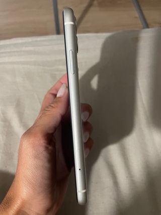 iPhone 11 Blanco 128GB.