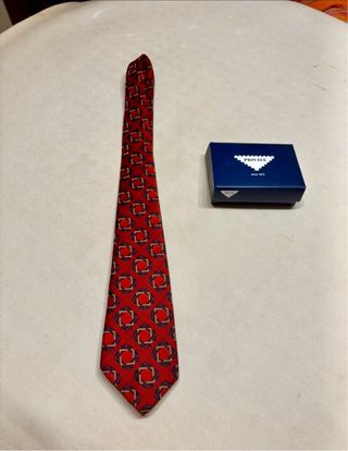 Corbata de seda natural roja