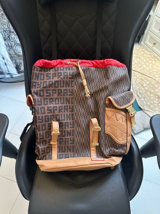 Zaino Sprayground marrone e rosso