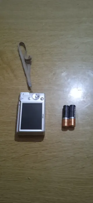 Nikon COOLPIX 7.1 MP Fotocamera Digitale