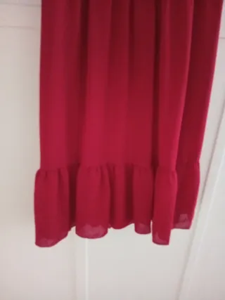 Vestido elegante Poete en color rojo con flores