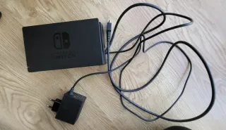 Nintendo Switch V2 completa + Juego + Maletin