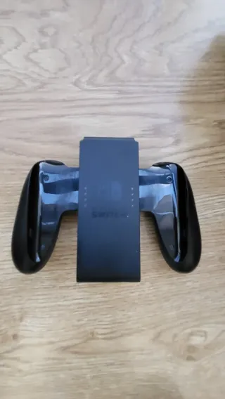 Nintendo Switch V2 completa + Juego + Maletin