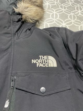 Chaqueta The North Face 550 McMurdo Negra