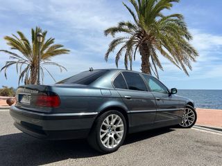 BMW Serie 7 2001