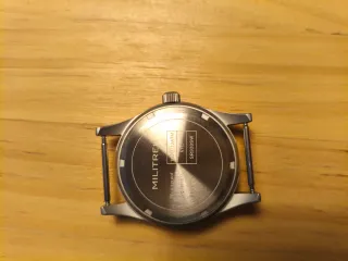 Reloj Militar MT9001 estilo Hamilton