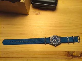 Reloj Militar MT9001 estilo Hamilton