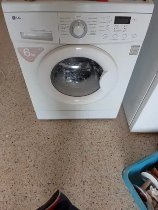 A recoger en Sitges Nevera y lavadora 6kg por 100