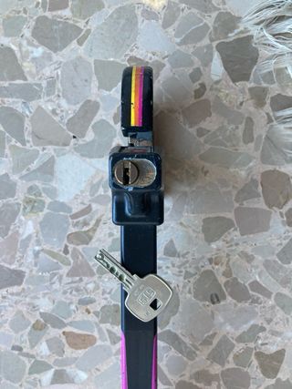 Antirrobo volante coche