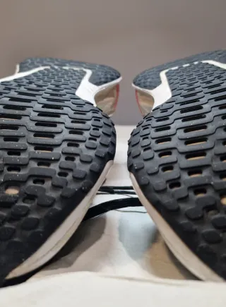 Nike ZoomX Invincible Run 3 Talla 40