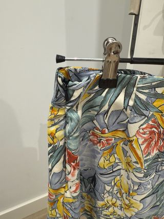 Falda corta estampada floral