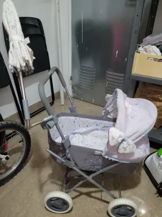Carrito de bebé para muñecas