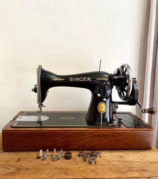 Máquina de coser Singer 15K LISTA PARA COSER