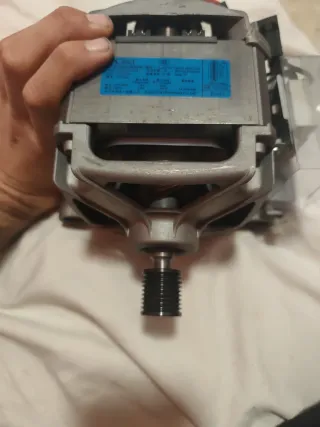 Motor Eléctrico G&J GJ-2UA022A