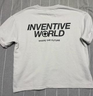 Camiseta Zara gris L con texto