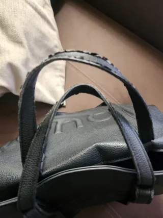 Bolso Negro Desigual