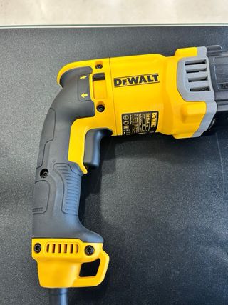 MARTILLO LIGUERO COMBINADO DEWALT D25144K