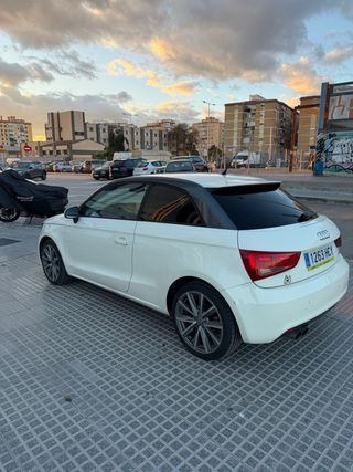 Audi A1 2011