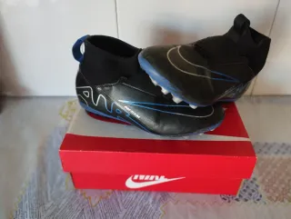 Botas de fútbol Nike Mercurial Talla 35.5