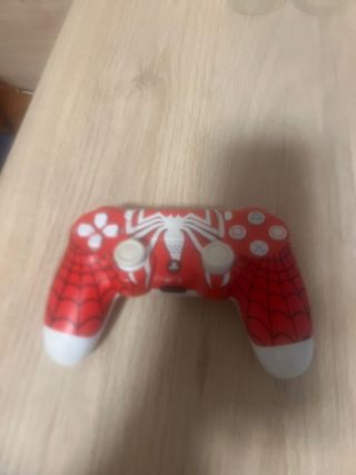Mando PS4 Spider-Man Rojo