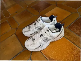 New Balance 530 Talla 43 Blanco Plata Marino