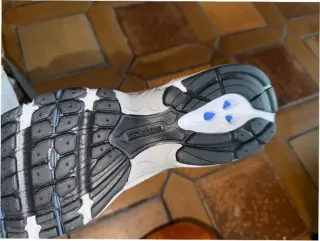 New Balance 530 Talla 43 Blanco Plata Marino