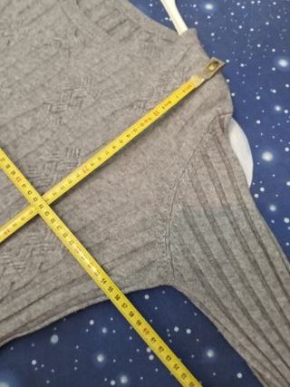 Maglione lungo a coste intrecciate 5%lana