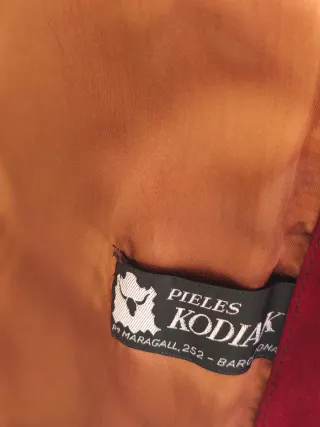 Abrigo de piel mujer rojo