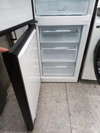 Oferta combo nevera y lavadora nueva con golpes